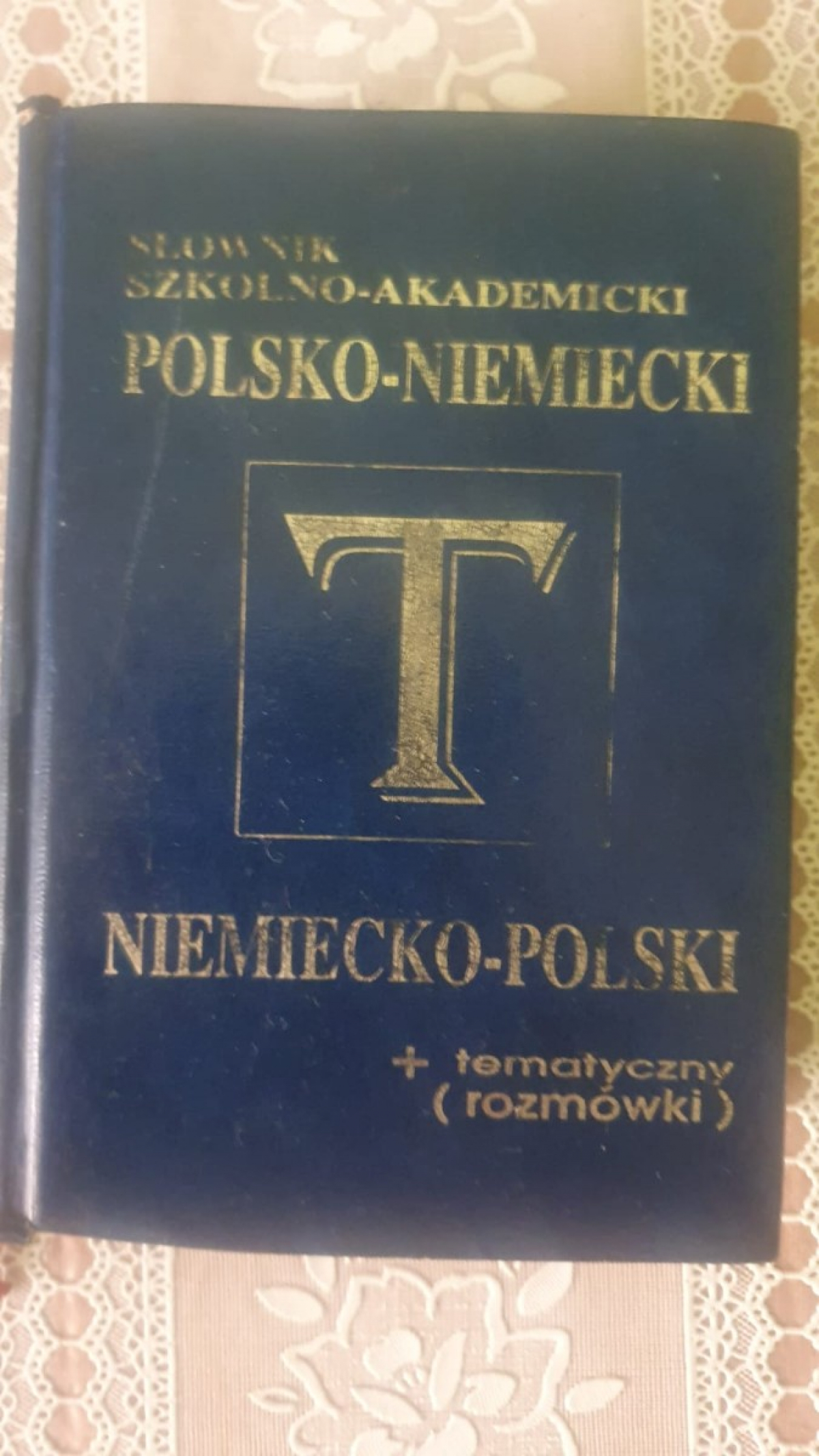 Słownik szkolno-akademicki polsko-niemiecki i niemiecko-polski
