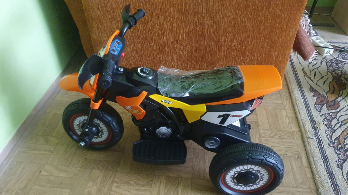 Motorek elektryczny na akumulator dla dziecka 35W