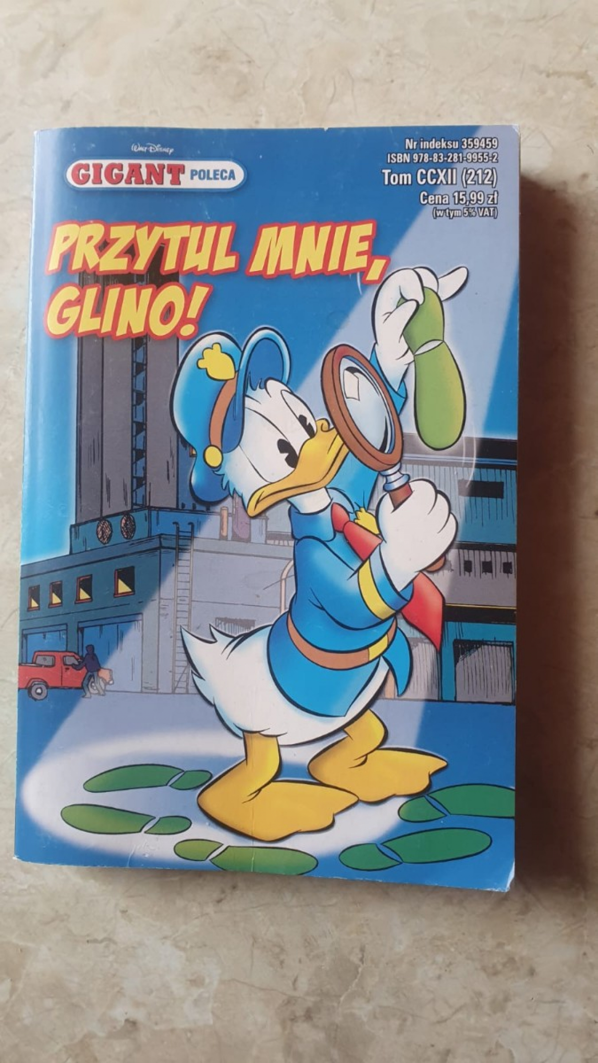 📚 Gigant Poleca – Przytul mnie, glino! (Tom CCXII / 212)