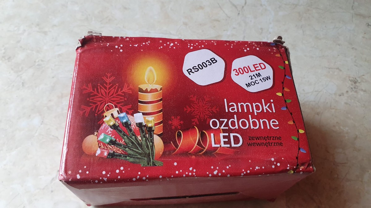 Lampki ozdobne LED – 300 lampek, długość 21 m,8 trybów świecenia